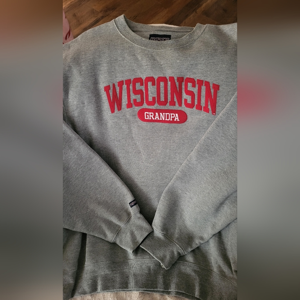Jansport Wisconsin Grandpa Red Gray Sweatshirt. 2XL